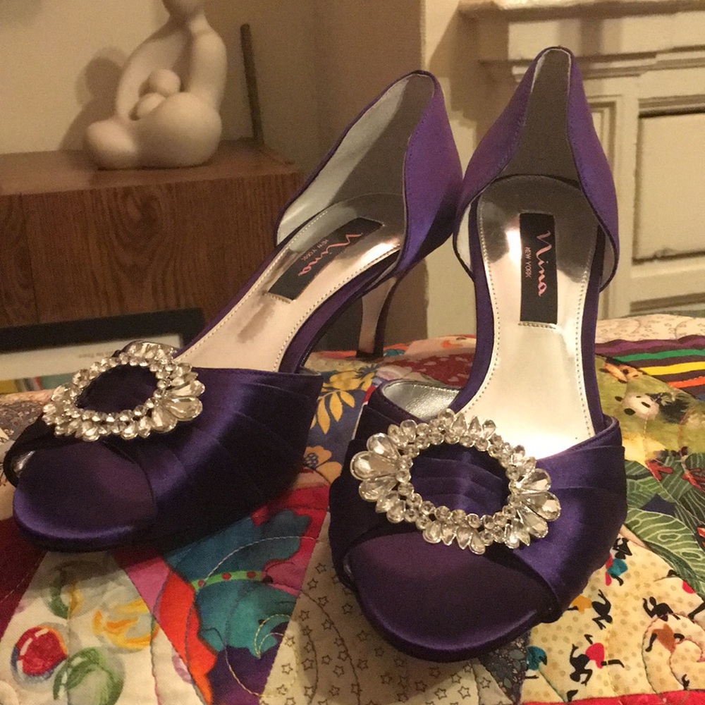 Hot purple pumps
